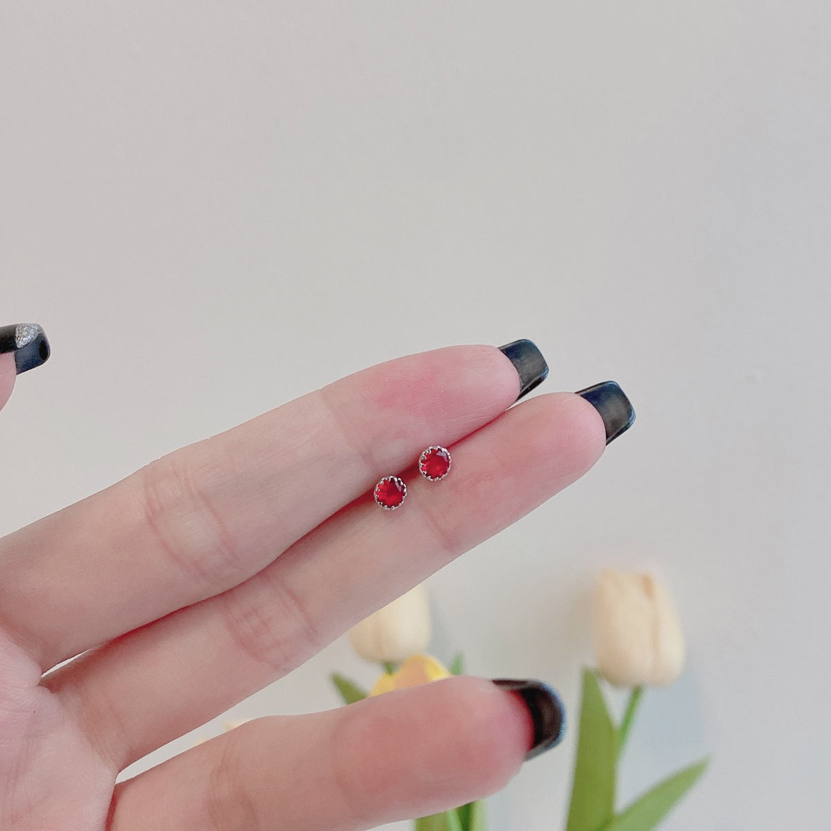 [Kismet Jewels ]Sparkling Colorful Round Shape Earrings