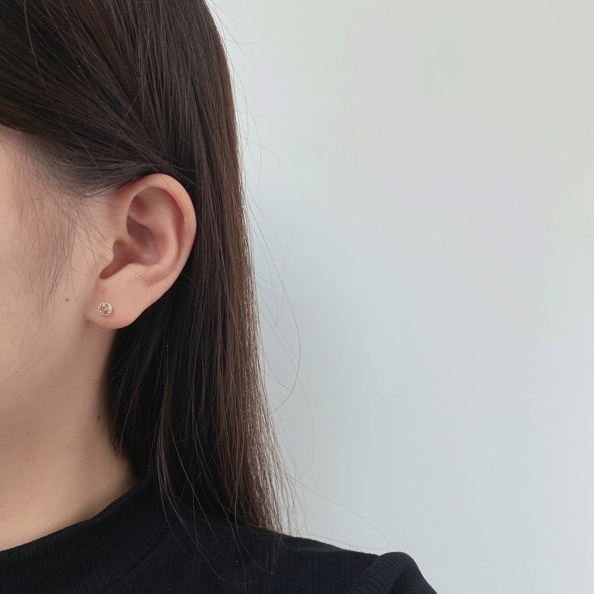 [Kismet Jewels ]Sparkling Colorful Round Shape Earrings