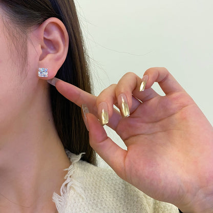 [Kismet Jewels ]Ornate Square Shape Earrings