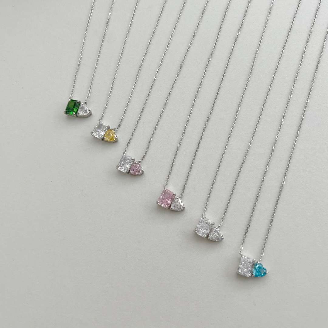 [Kismet Jewels ]Dazzling Square & Heart Shape Necklace