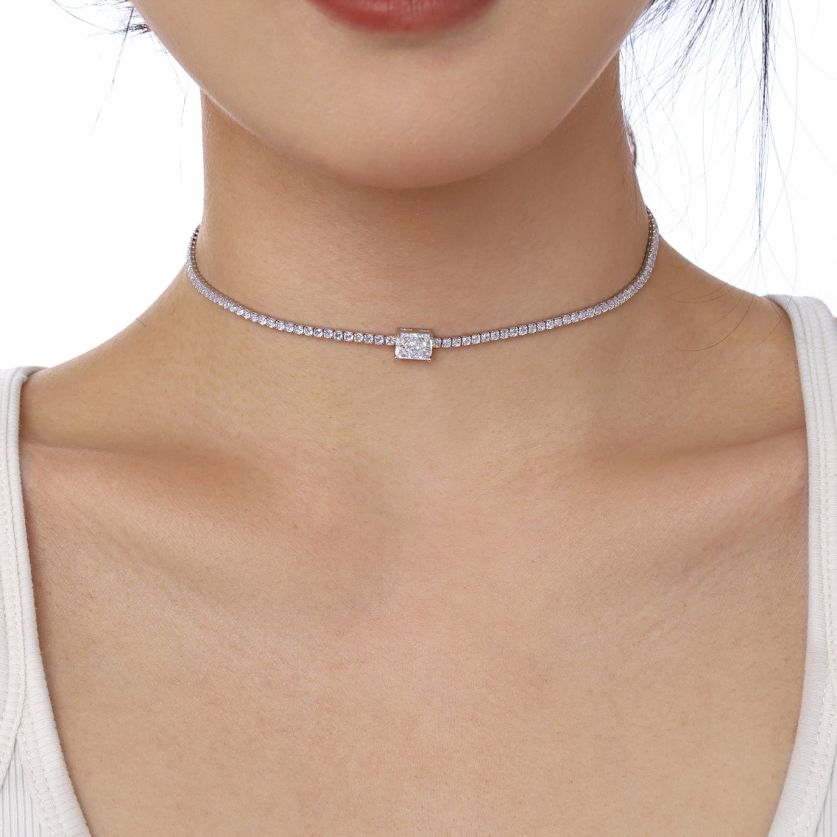 [Kismet Jewels ]2.0 carat Ornate Emerald Cut Necklace