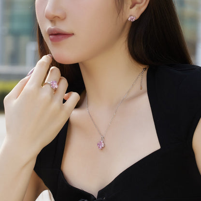 [Kismet Jewels ]Heart-Shaped Four-Leaf Clover Bead Necklace