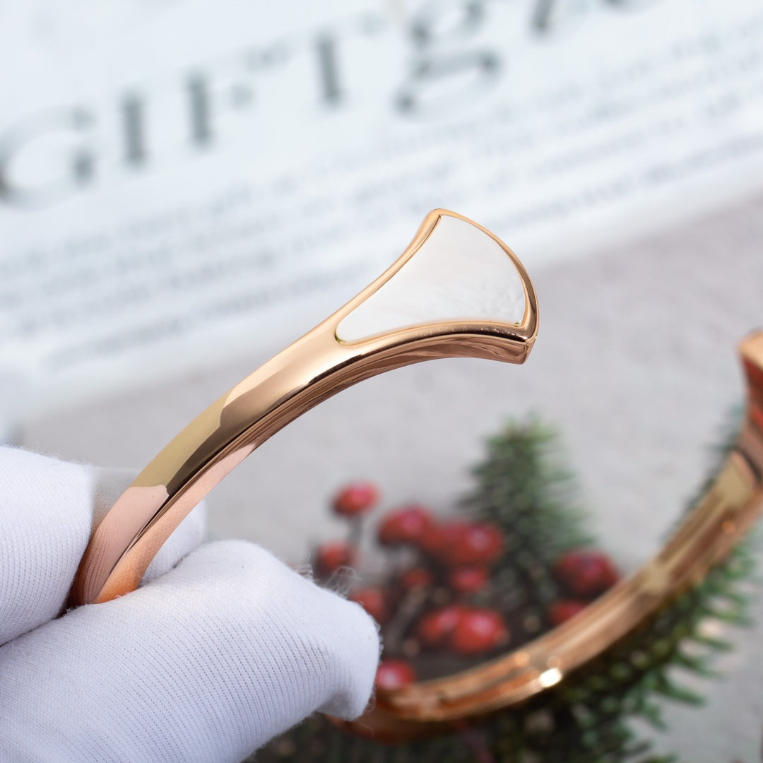 [Kismet Jewels ]DREAM BRACELET OPEN PINK GOLD MOP DIAMOND