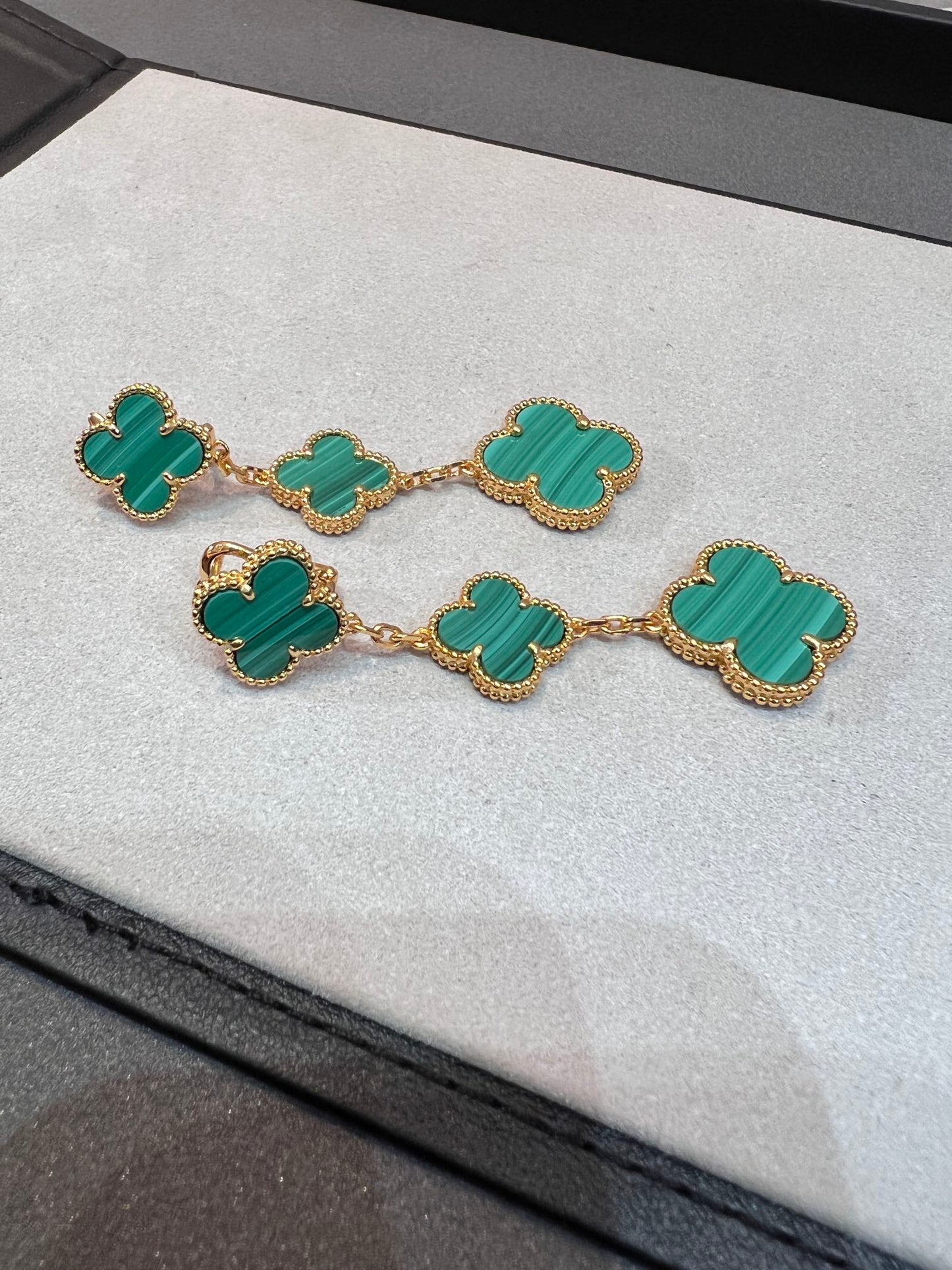 [Kismet Jewels ]CLOVER MALACHITE 3 MOTIFS GOLD