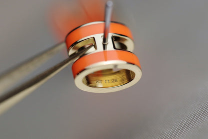 [Kismet Jewels ]MINI POP H EARRINGS ORANGE