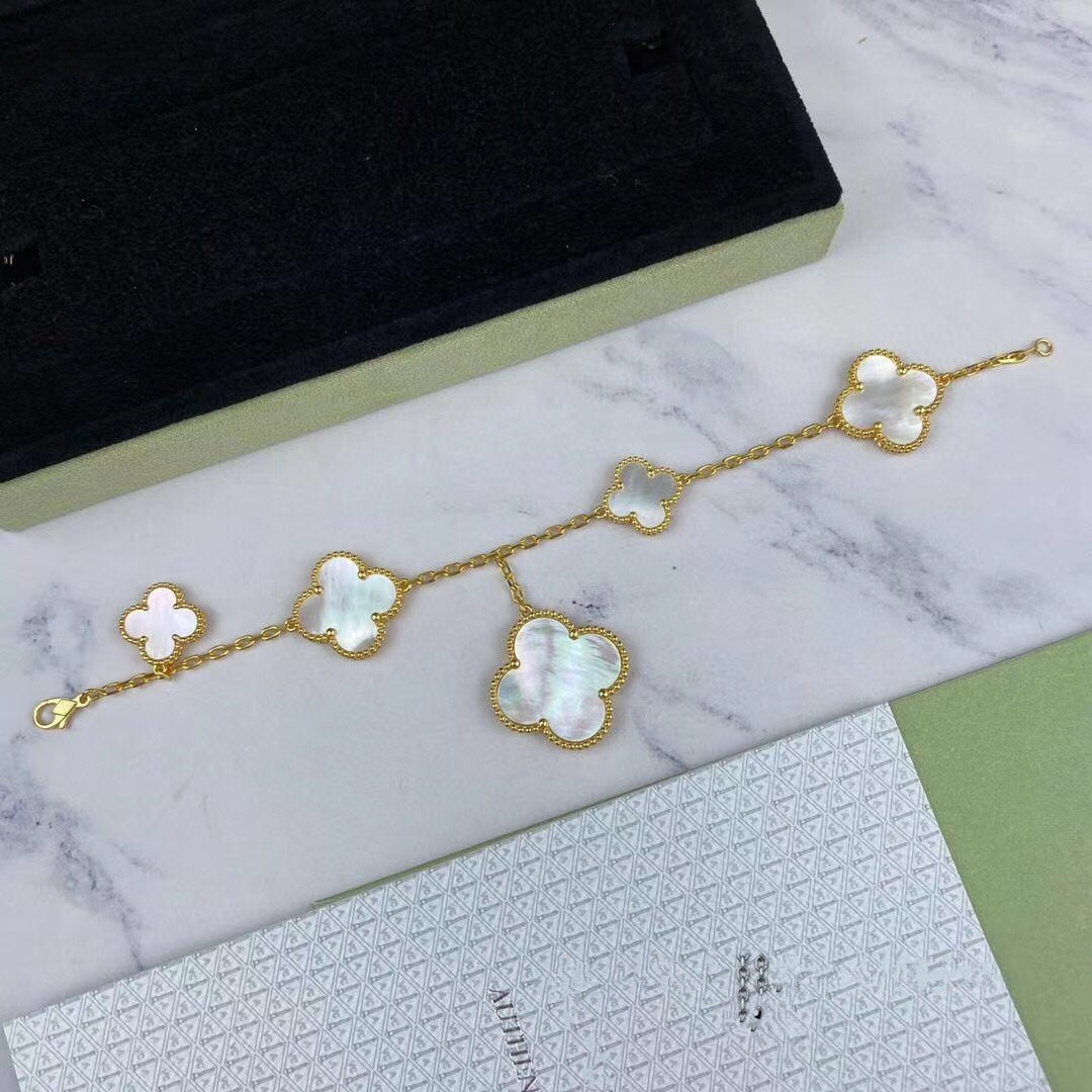 [Kismet Jewels ]MAGIC CLOVER MOP GOLD BRACELET 5 MOTIFS