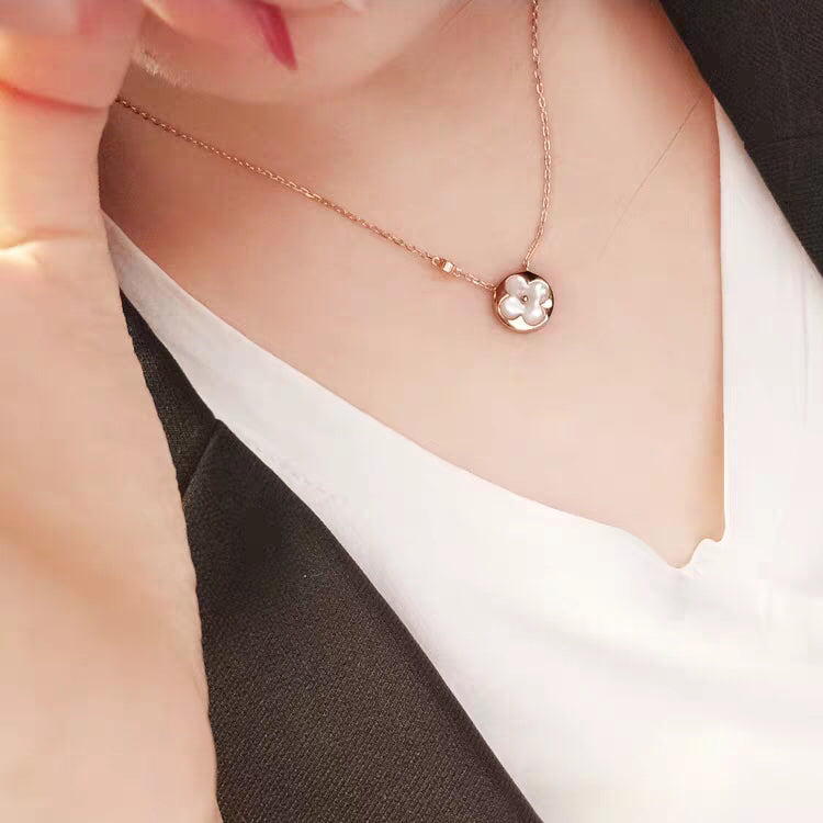 [Kismet Jewels ]SUN MOP GOLD 1 DIAMOND NECKLACE