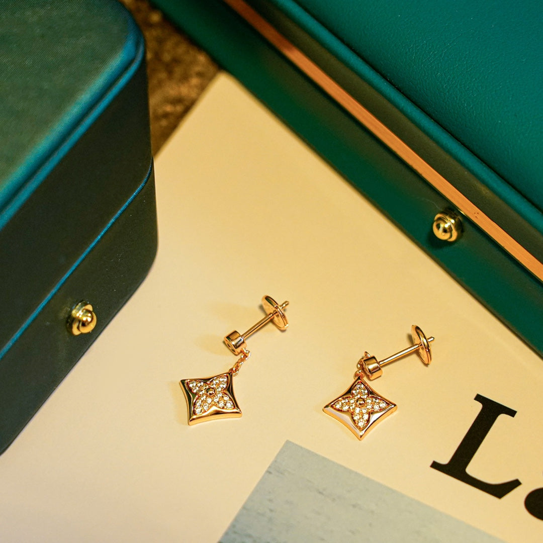 [Kismet Jewels ]STAR DIAMONDS EARRINGS GOLD