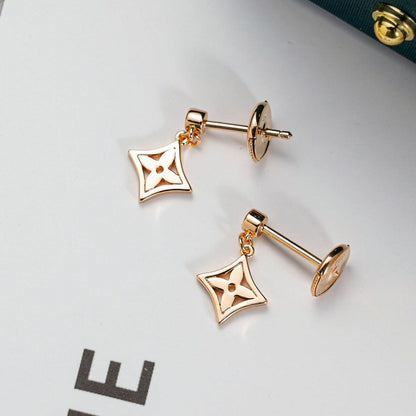 [Kismet Jewels ]STAR EARRINGS GOLD