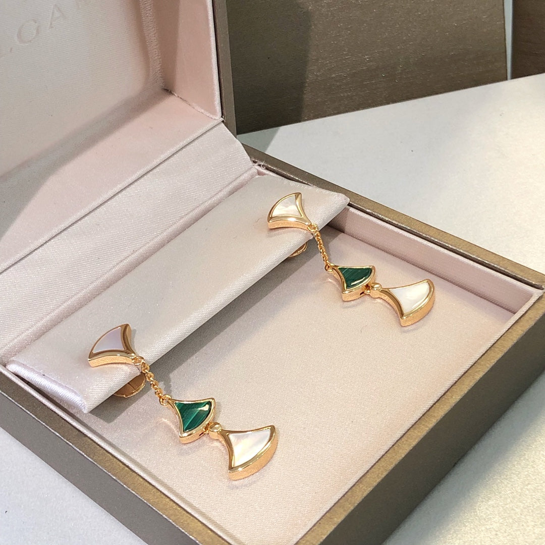 [Kismet Jewels ]DREAM EARRINGS 3 MOTIFS MALACHITE MOP PINK GOLD