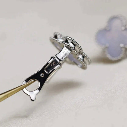 [Kismet Jewels ]CLOVER MEDIUM 1 MOTIFS  WHITE MOP EARRINGS SILVER