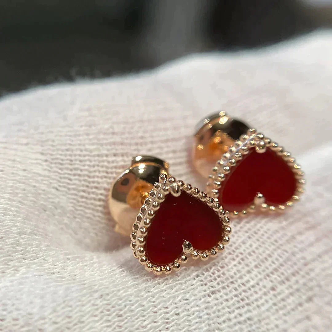 [Kismet Jewels ]HEART CARNELIAN STUD EARRINGS