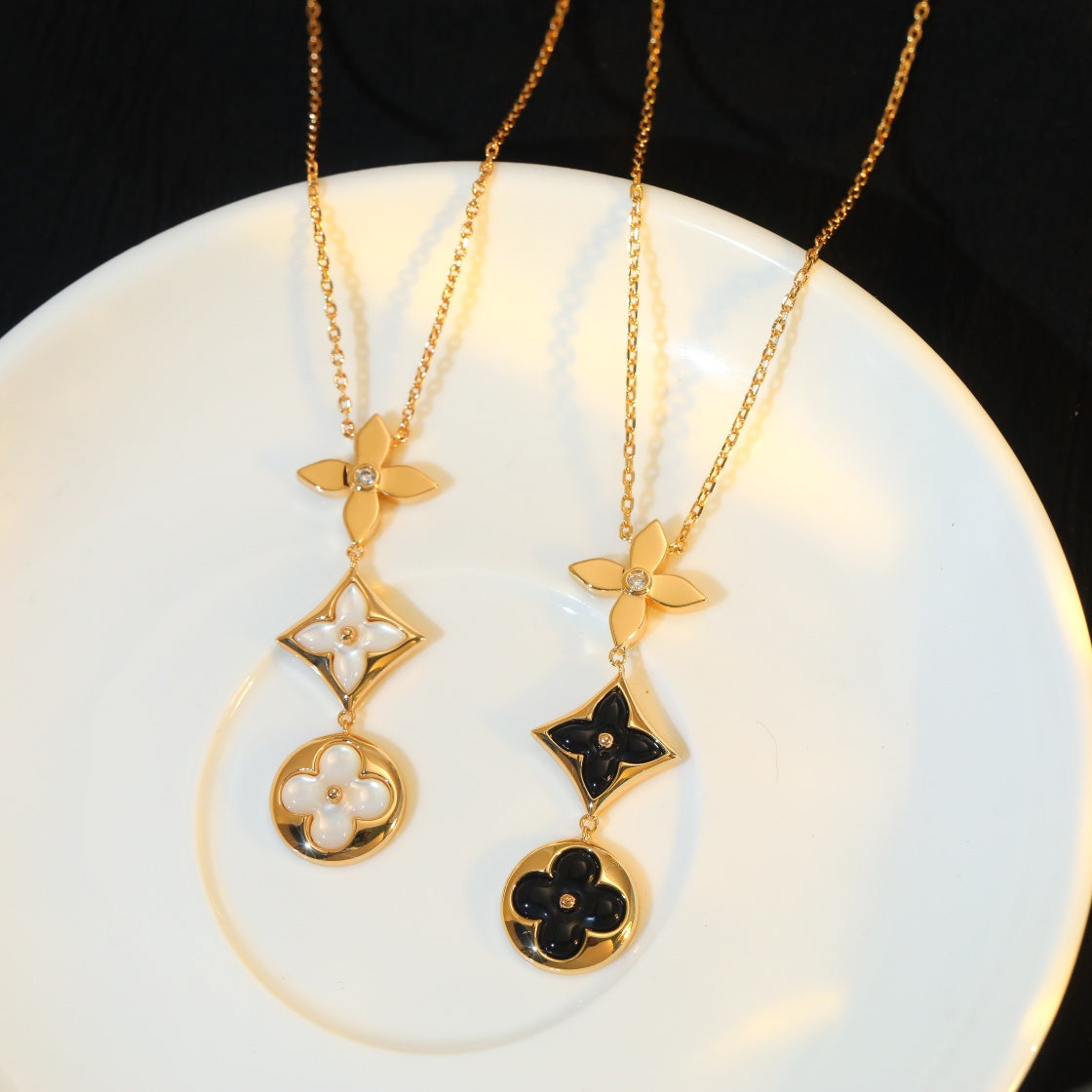 [Kismet Jewels ]STAR AND SUN ONYX PINK GOLD NECKLACE