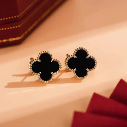 [Kismet Jewels ]CLOVER MEDIUM 1 MOTIFS  ONYX STUD EARRINGS