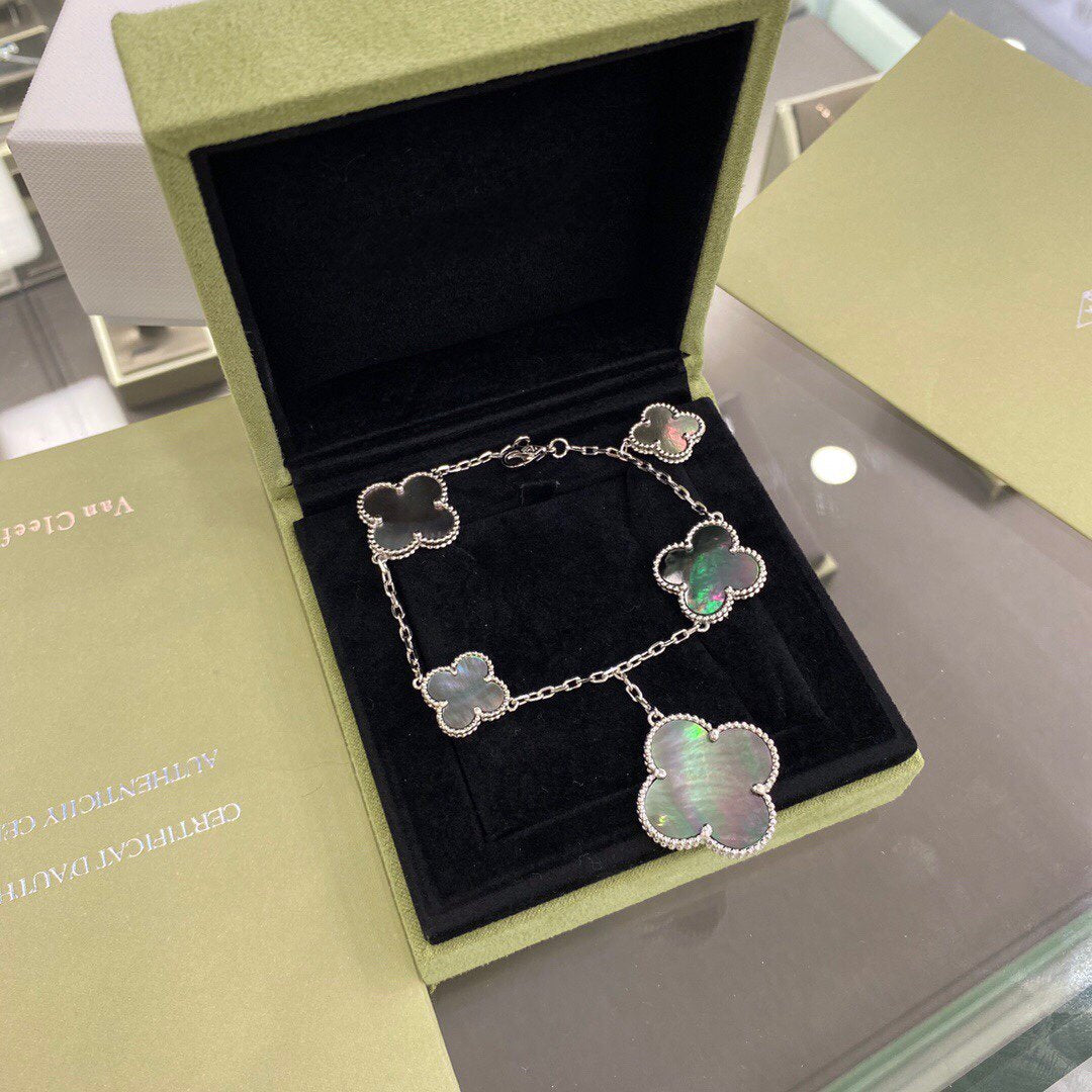 [Kismet Jewels ]CLOVER 5 MOTIFS SIVLER DARK MOP BRACELET