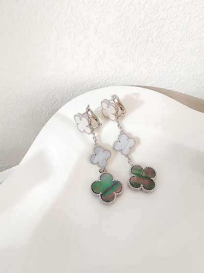 [Kismet Jewels ]CLOVER 3 MOTIFS CHALCEDONY DARK MOP SILVER EARRINGS