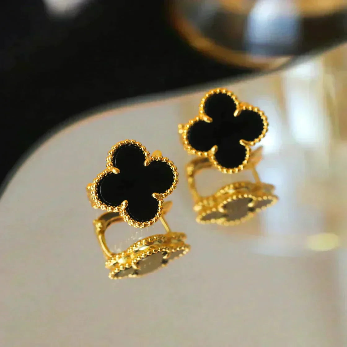 [Kismet Jewels ]CLOVER MEDIUM 1 MOTIFS  ONYX STUD EARRINGS