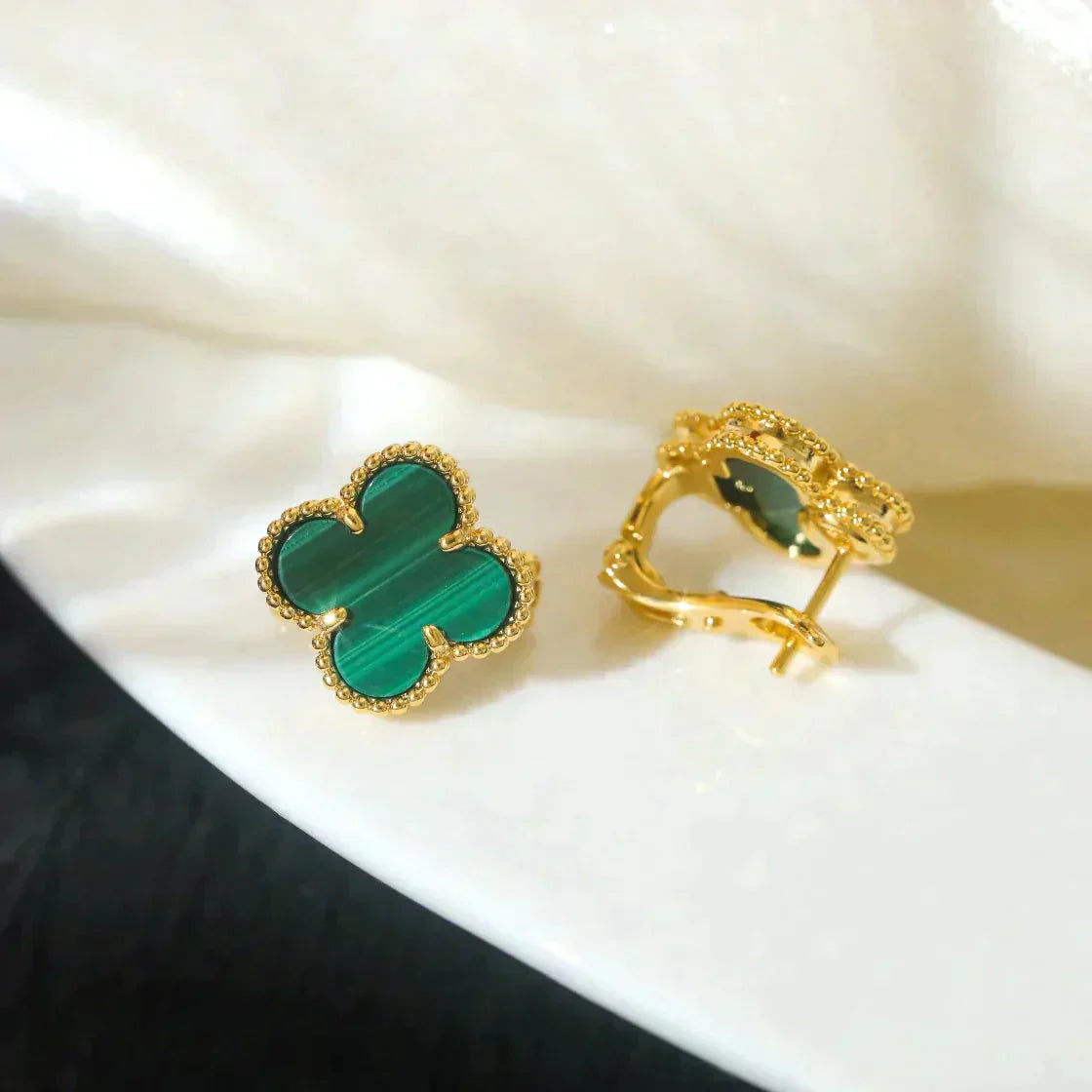 [Kismet Jewels ]CLOVER MEDIUM 1 MOTIFS MALACHITE  EARRINGS