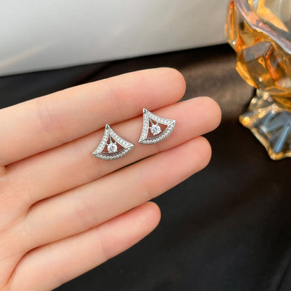 [Kismet Jewels ]DREAM MINI DIAMOND STUD EARRINGS