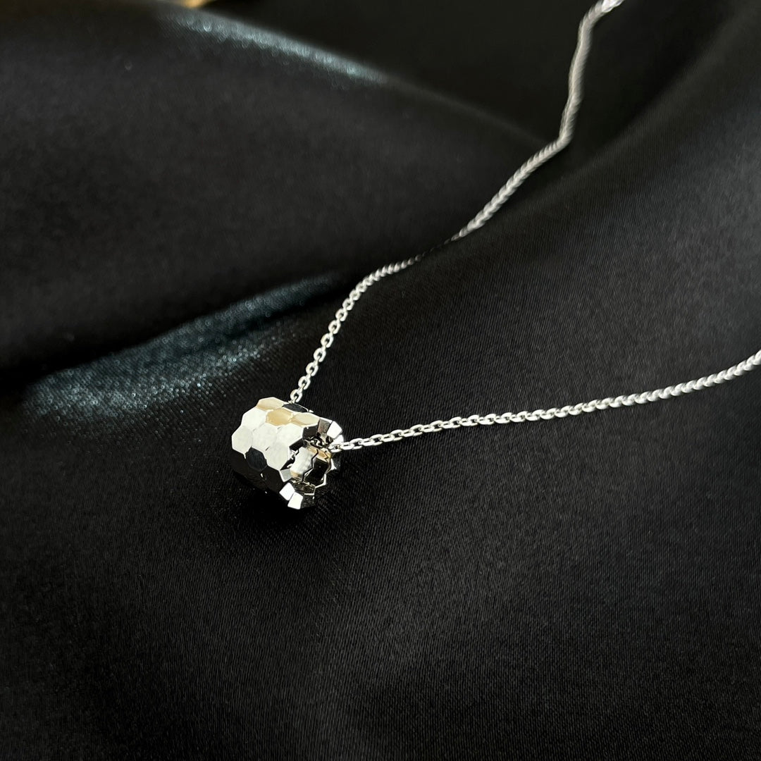 [Kismet Jewels ]BEE MINI NECKLACE