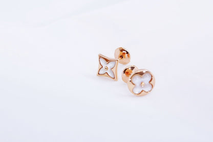 [Kismet Jewels ]STAR AND SUN PINK GOLD MOP STUD EARRINGS
