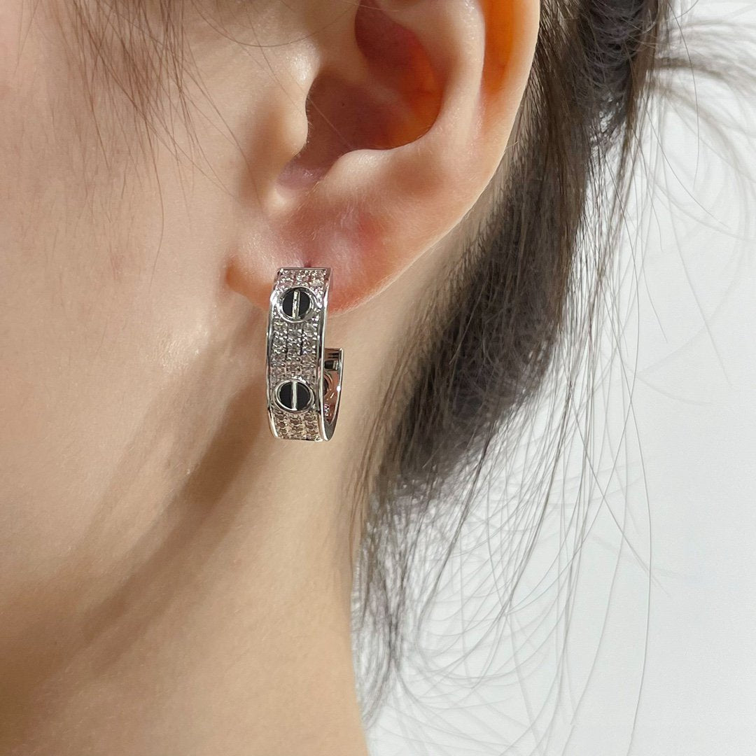 [Kismet Jewels ]LOVE CERAMIC DIAMOND PAVED SILVER EARRINGS