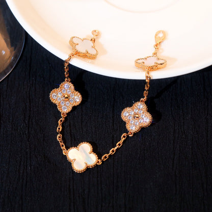 [Kismet Jewels ]CLOVER BRACELET 5 MOTIF WHITE MOP DIAMOND