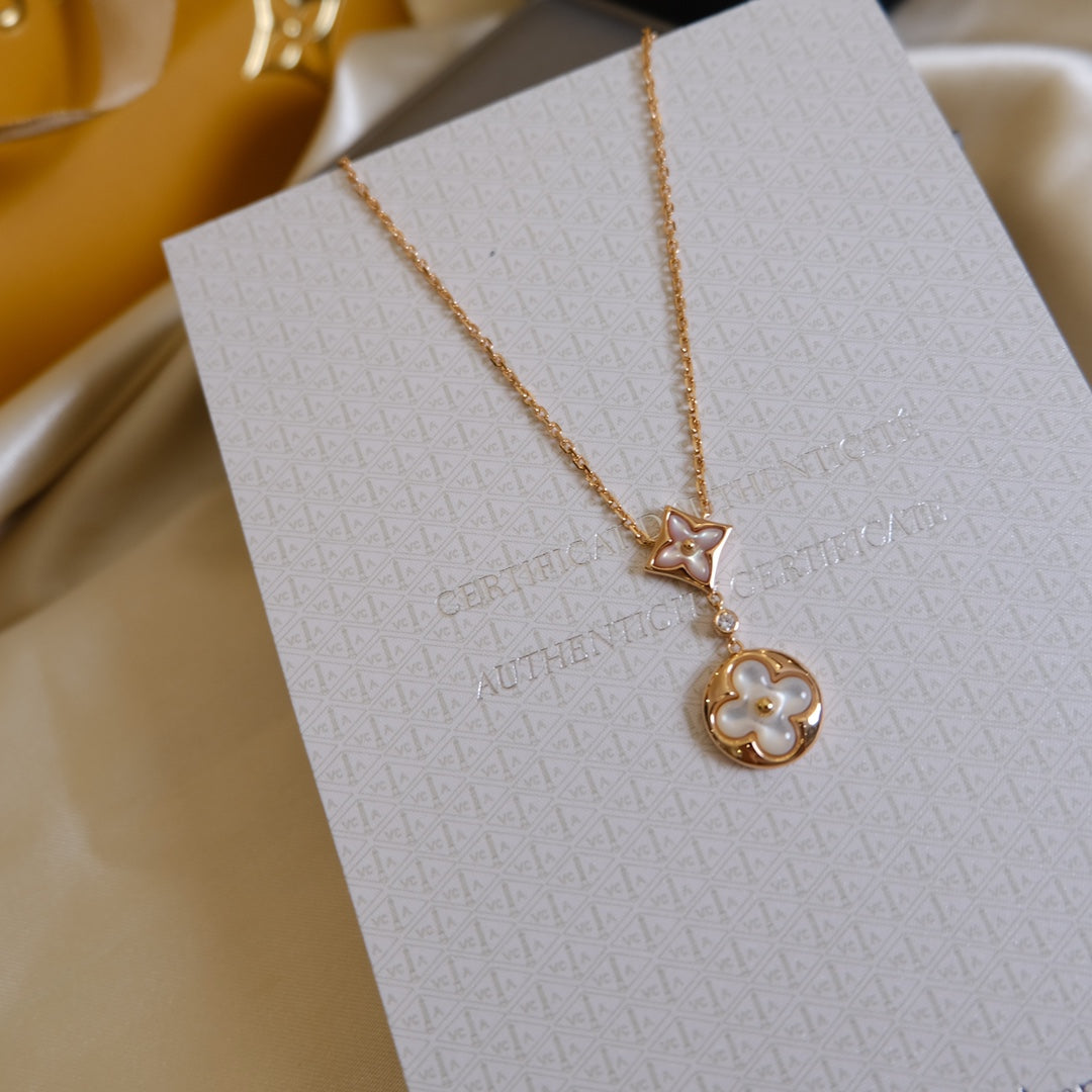 [Kismet Jewels ]STAR AND SUN WHITE MOP 2 MOTIF PINK GOLD NECKLACE