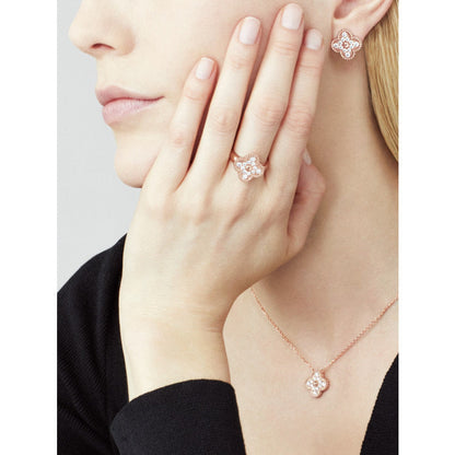 [Kismet Jewels ]CLOVER 15MM DIAMOND SINGLE FLOWER NECKLACE