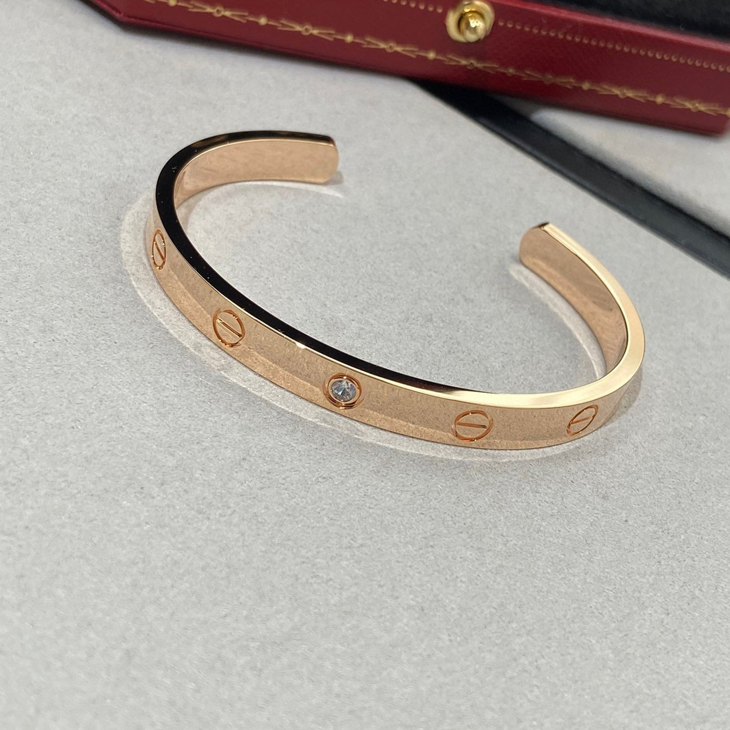 [Kismet Jewels ]LOVE BRACELET 6.1MM 1 DIAMOND OPEN CUFF
