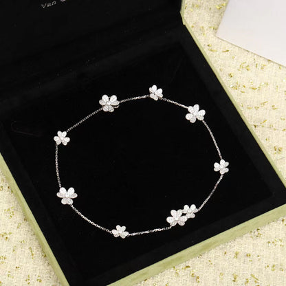 [Kismet Jewels ]FRIVOLE SILVER 9 FLOWERS NECKLACE