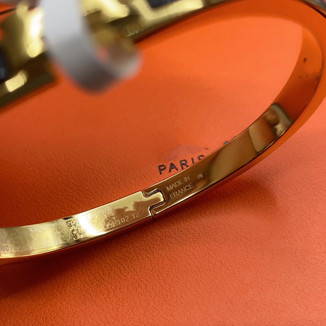 [Kismet Jewels ]CLASSIC HM CLIC BLACK 8MM ENAMEL BRACELET