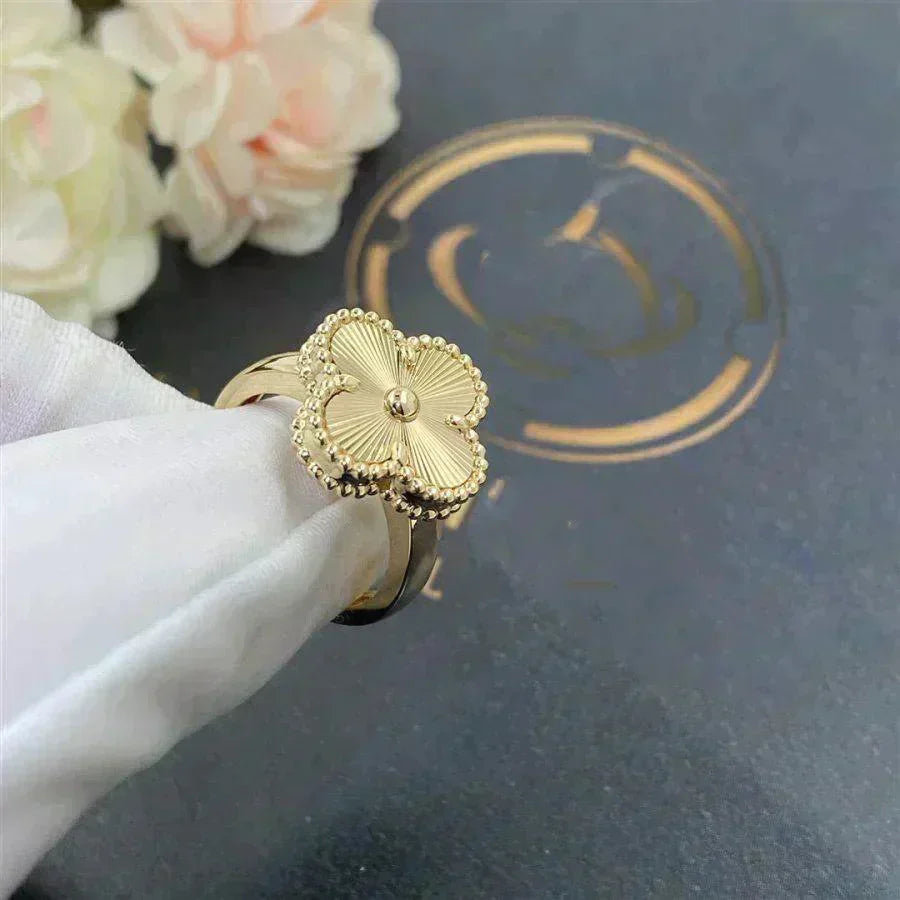 [Kismet Jewels ]CLOVER GOLD RING